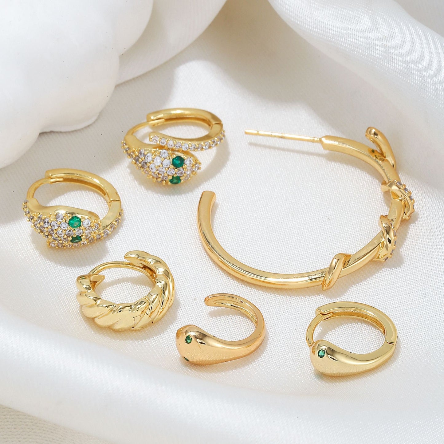MEDUSA - GOLD MULTIPLE Pierces Classic Customized Earrings, Best Gift For Wedding Important Event, Animal Green Snake Crystal Earrings