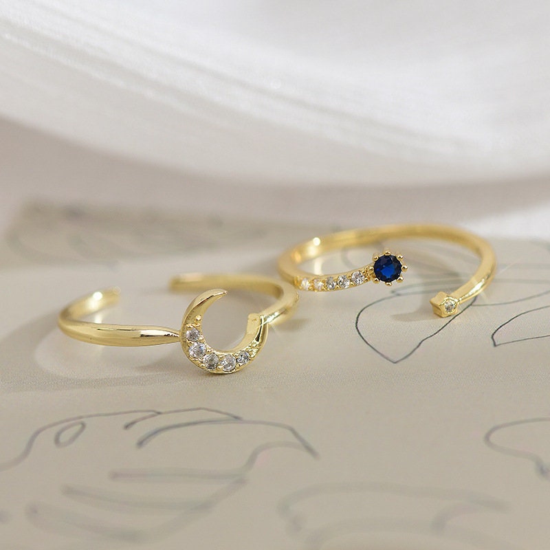 CRESENT AFFINITY Moon and Star 2 Pieces Matching Ring Set, Creative Elegant Statement Gold Ring, Bestie Friendship Romantic Ring Set