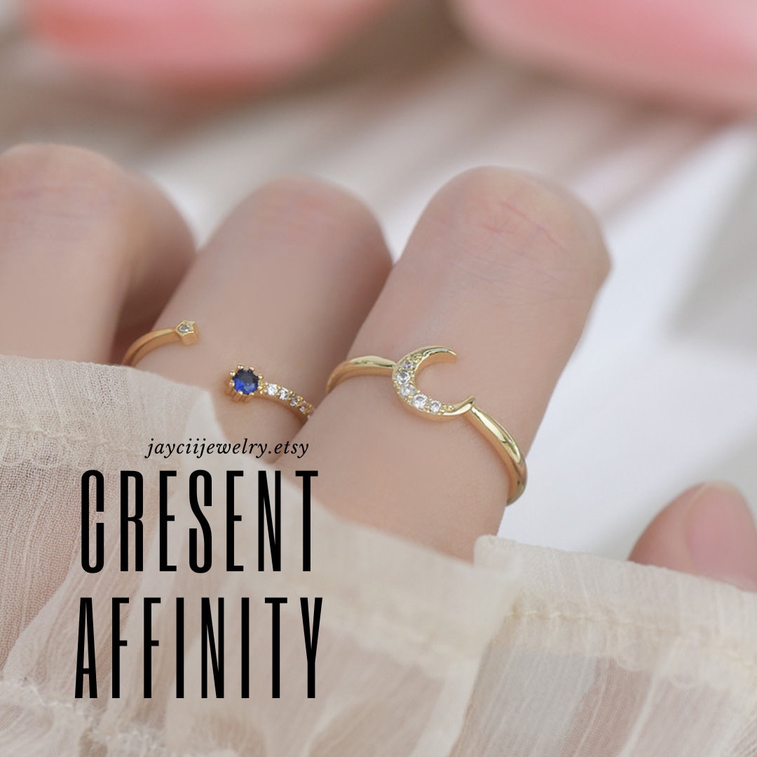 CRESENT AFFINITY Moon and Star 2 Pieces Matching Ring Set, Creative Elegant Statement Gold Ring, Bestie Friendship Romantic Ring Set